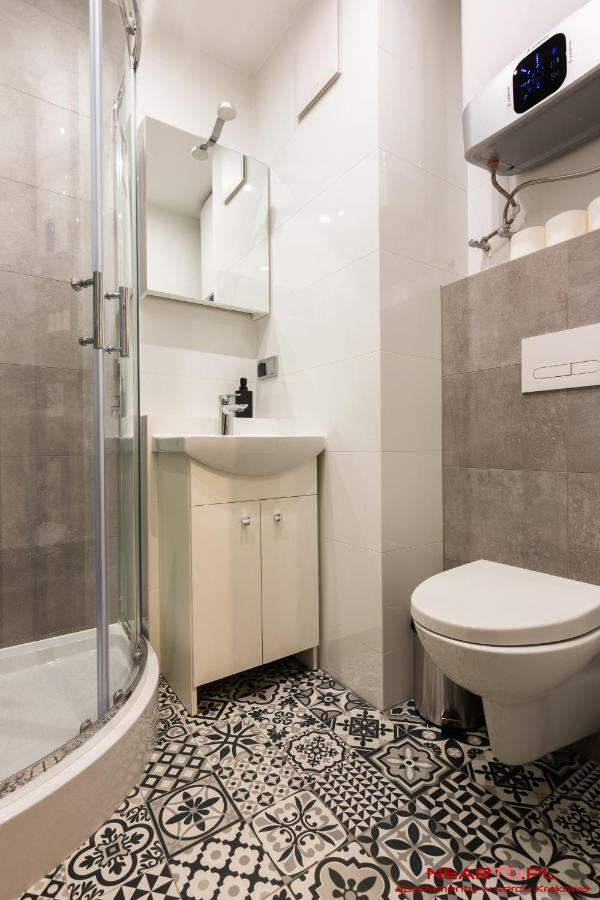 Apartment Nearto Old Town Halicka Street Krasków Exterior foto