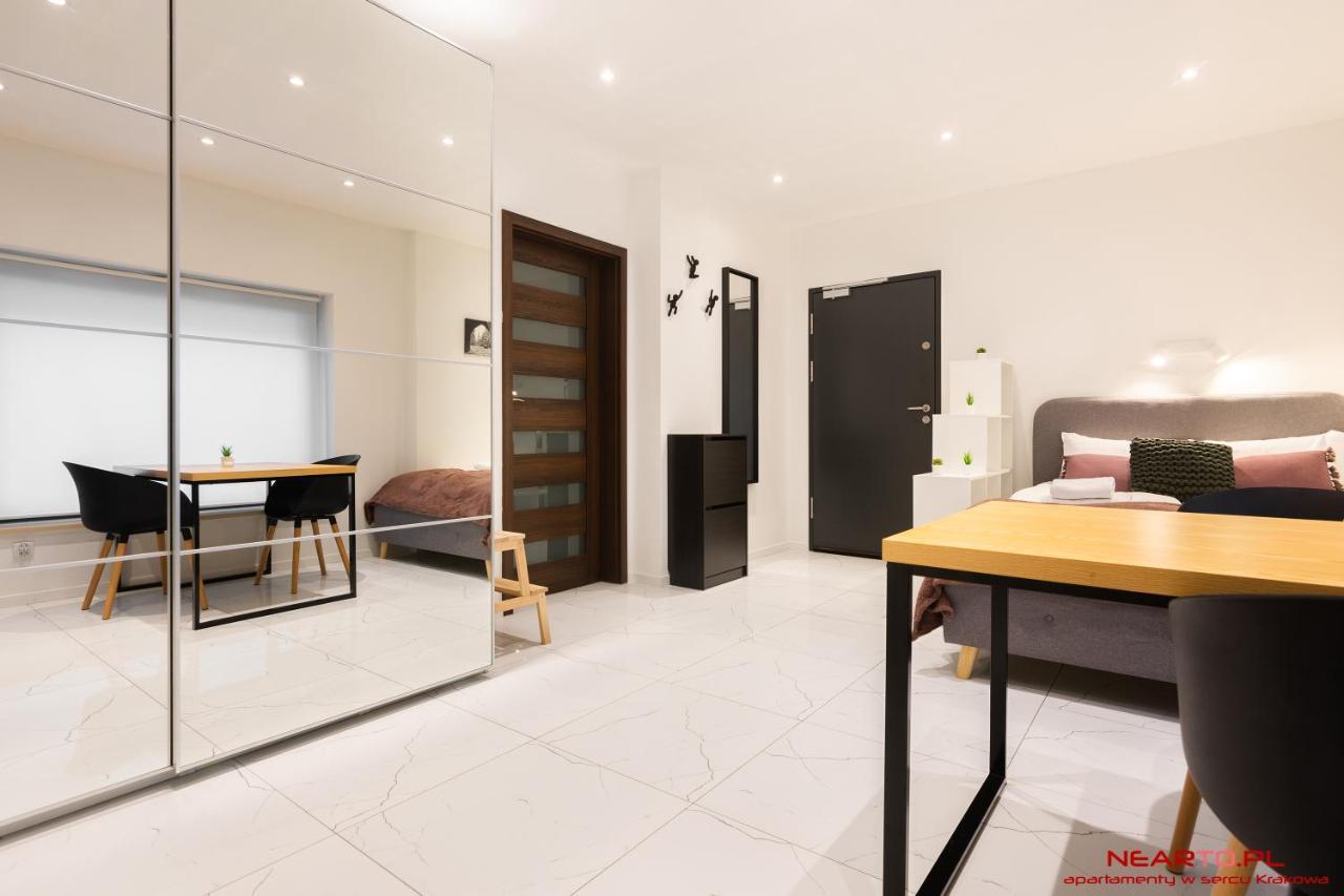 Apartment Nearto Old Town Halicka Street Krasków Exterior foto
